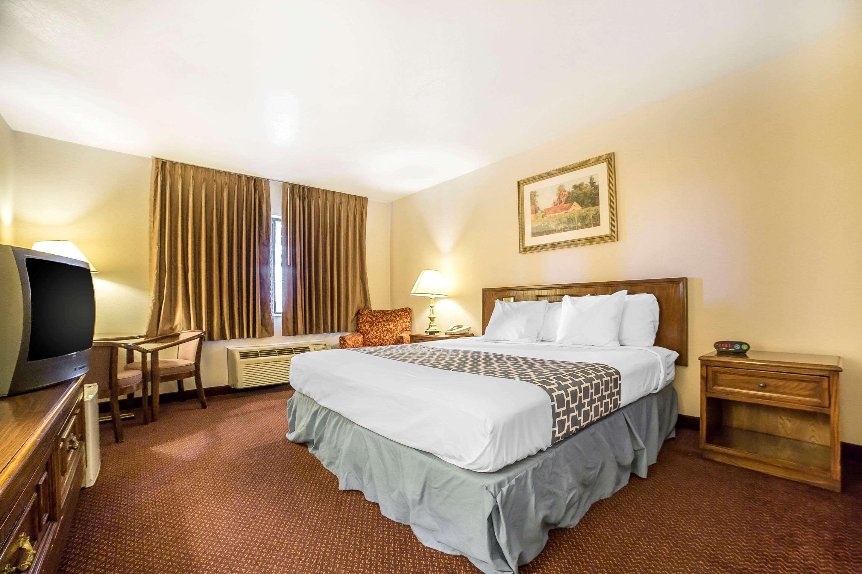 Econo Lodge Inn & Suites Sandy Exteriér fotografie