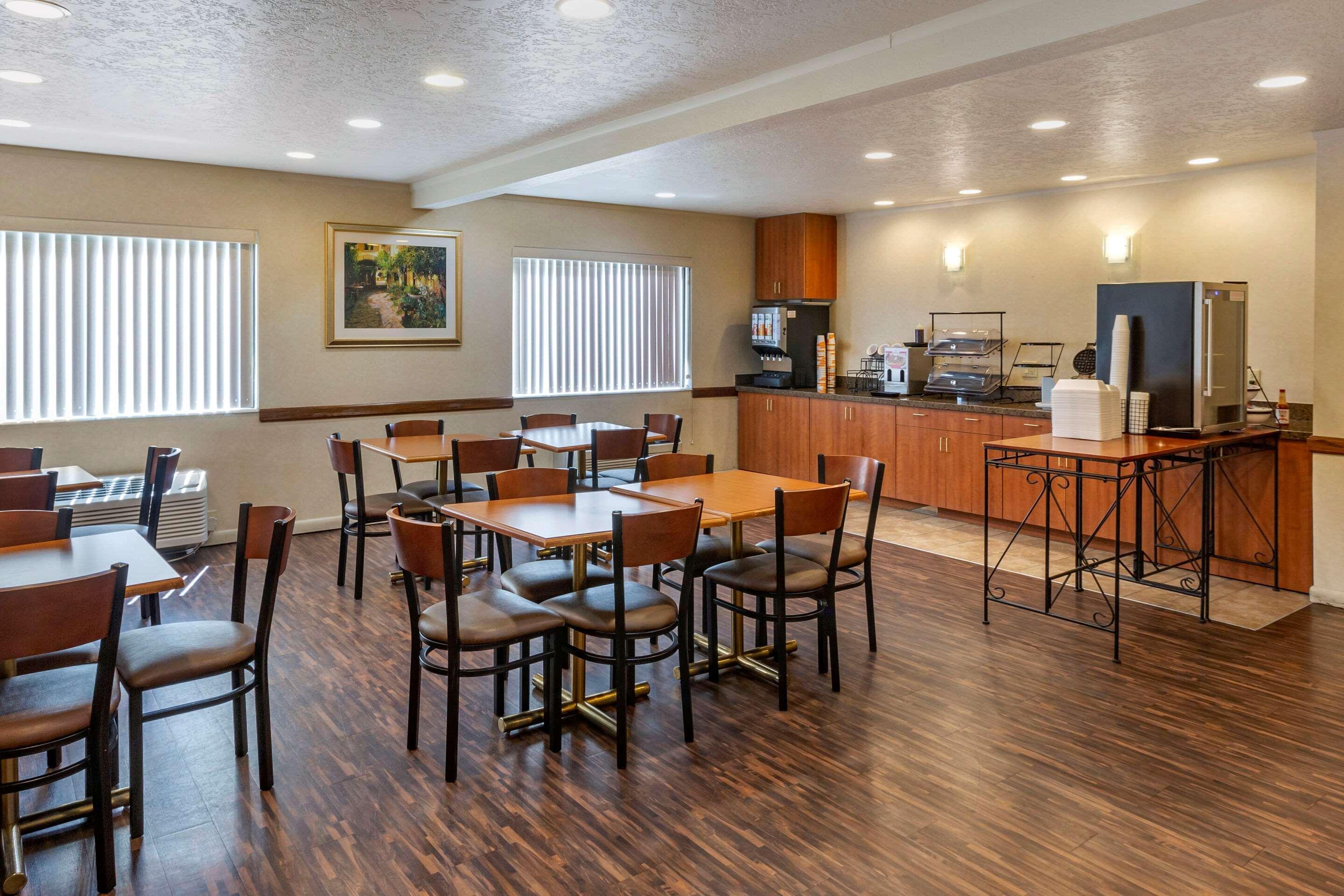 Econo Lodge Inn & Suites Sandy Exteriér fotografie